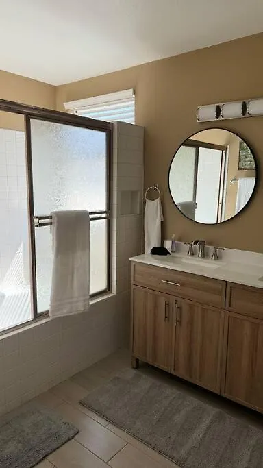 Heart Of Las Vegas 8 Beds, Pool Table, Bbq! Holiday home