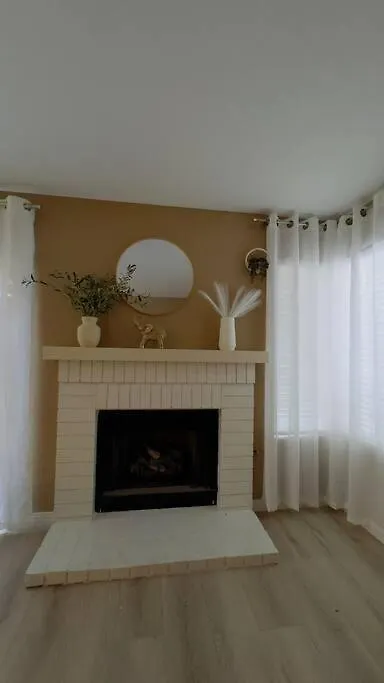 Holiday home Heart Of Las Vegas 8 Beds, Pool Table, Bbq! United States